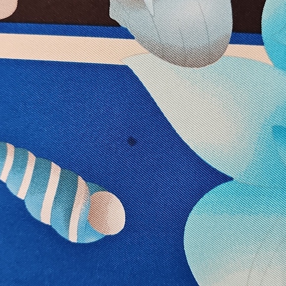 Leonard Silk Scarf - Picture 9 of 9
